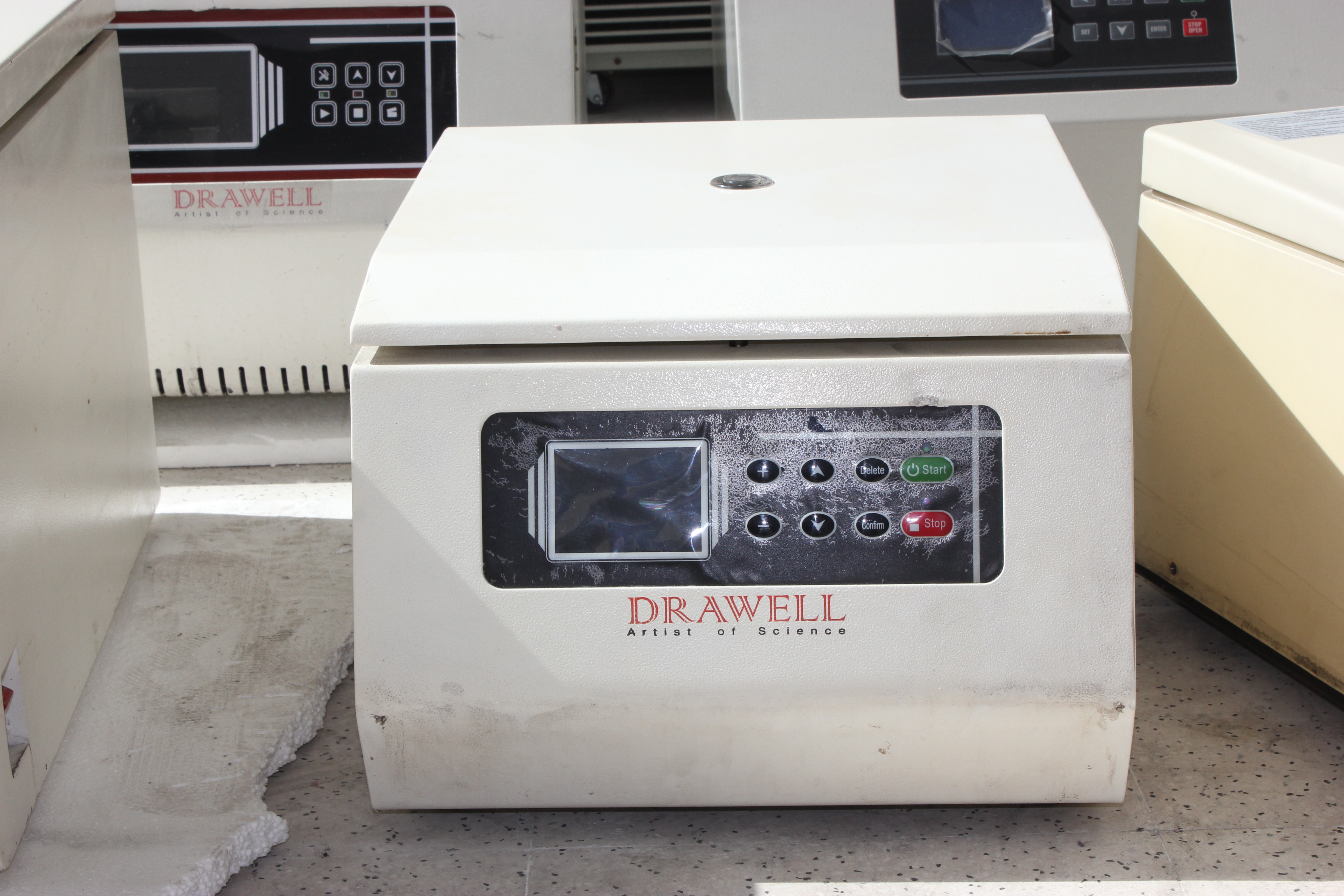 DRAWELL SANTRFÜJ 